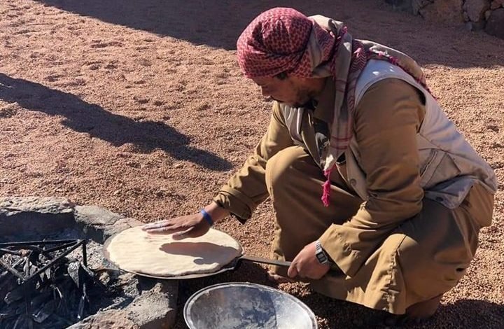 "اللبة".. وجبة رئيسية عند قبائل جنوب سيناء يعشقها السياح