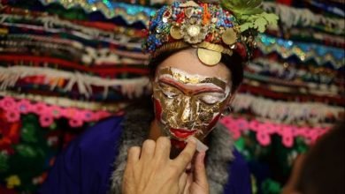 تغطية وجه العروس برقائق الذهب.. طقوس الزواج في بلغاريا