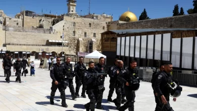 الاحتلال الإسرائيلي يواصل وحشيته ويقتحم الأقصى ويغلق المسجد الإبراهيمي