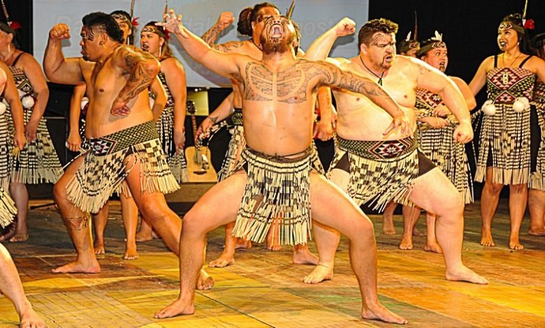 "الهاكا".. رقصة الحرب والقتال عند قبائل "الماوري" في نيوزيلندا