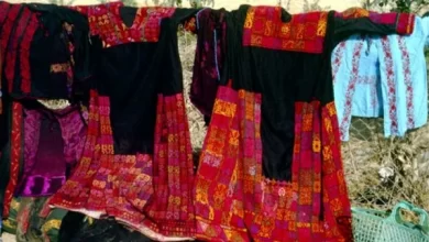 الثوب البدوي لـ نساء البدو.. كل قبيلة تتميز بغرزة مختلفة عن الأخرى