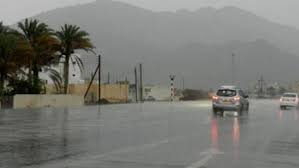هطول أمطار غزيرة على «صامطة» بالسعودية