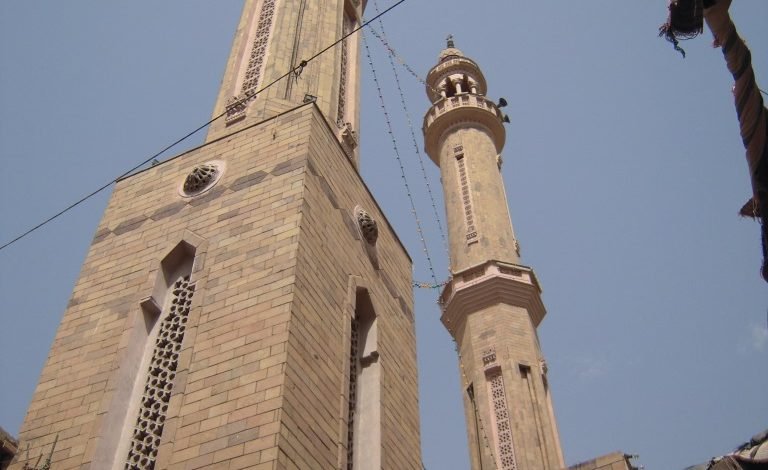 جاء من المغرب قاصدا الحج.. "الحاج حسن" أطلق اسمه أعرق مسجد في أسوان