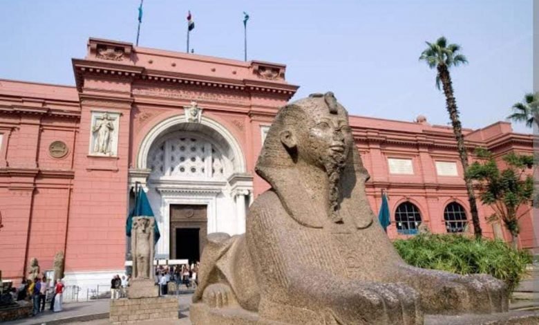 المتحف المصري.. يضم أكبر مجموعة في العالم من الآثار الفرعونية