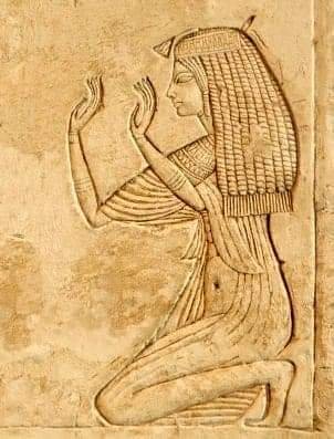 مشاركة النساء في عضوية المحاكم في مصر القديمة
