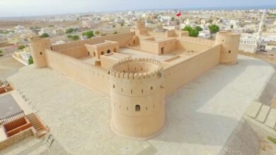 حصن السنيسلة: موقع استراتيجي ومركز حضاري في مدينة صور الساحرة