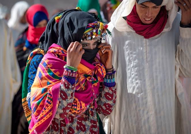 بينها الزفاف المجمع.. تعرف على عادات وتقاليد الزواج عند القبائل المغربية