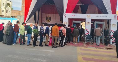 أجواء احتفالية أمام لجان الاقتراع في زهراء مدينة نصر والحى العاشر
