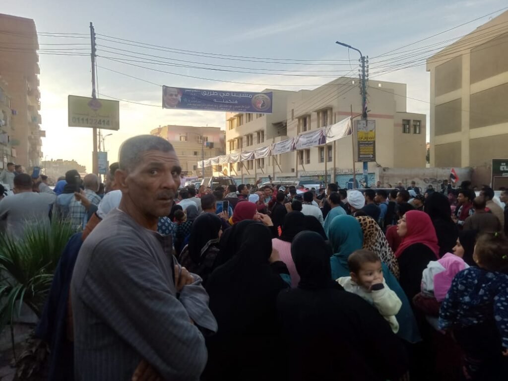 أهالي أبوقرقاص يحتشدون للمشاركة في العرس الانتخابي