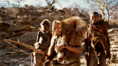 قبيلة "هازدا" المنعزلة خارج حدود الزمن.. يأكلون القرود ويعيشون في الكهوف