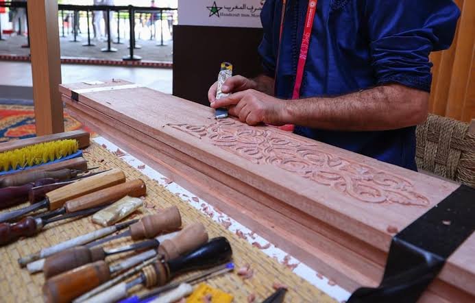 وسيلة للتعبير عن الهوية.. أهمية الحرف اليدوية في ثقافة القبائل المغربية