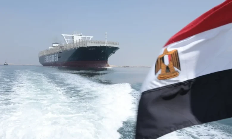 فوضى البحر الأحمر تترك مصر في مواجهة تضاؤل إيرادات قناة السويس