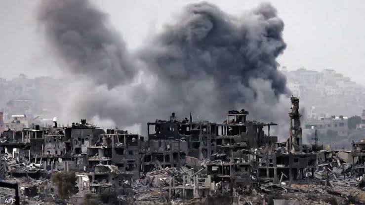 خبير يكشف عن 4 سيناريوهات لانتهاء الحرب في غزة