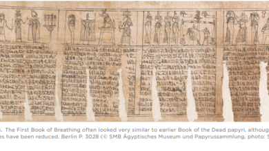 بردية نادرة تكشف أسرار كتاب الموتى في مقبرة مصرية قديمة