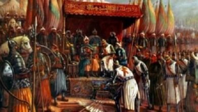 كيف تدهورت الخلافة العباسية في عهد الراضي بالله؟