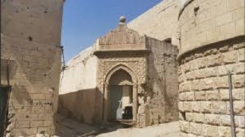 أسرار الزمن المنحوتة: رحلة عبر تاريخ كنيسة الطاهرة القديمة
