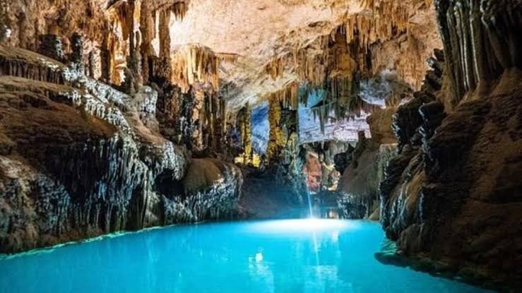 مغارة جعيتا: عجلة طبيعية في قلب لبنان