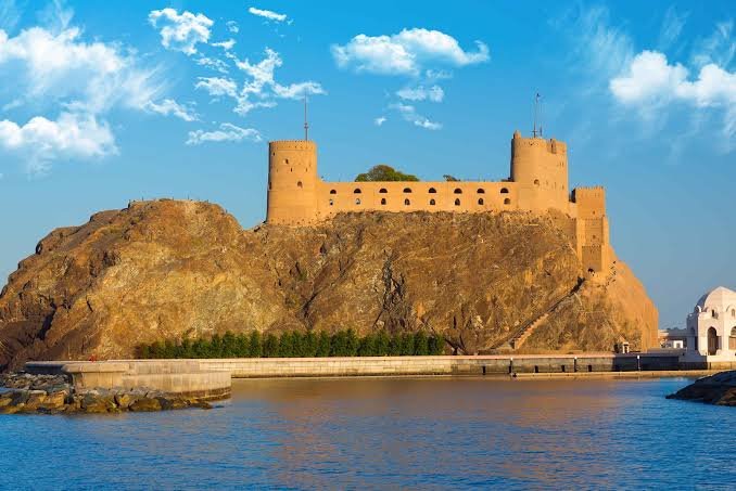 قلعة الجلالي في مسقط: حامية التاريخ وروح الهوية العمانية