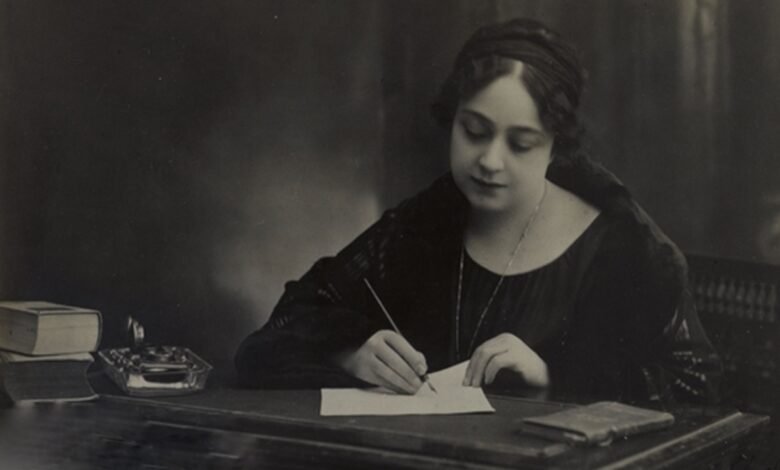 هدى شعراوي: رائدة التنوير النسائي في مصر الحديثة