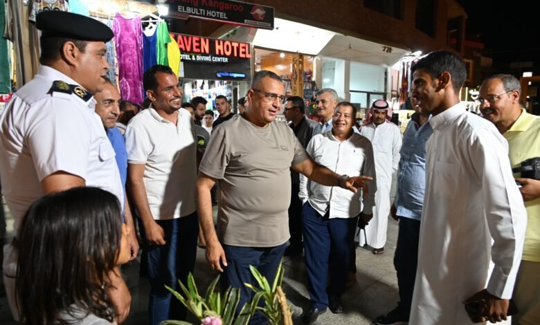 محافظ جنوب سيناء ولجنة النواب في جولة ميدانية بمدينة دهب لمتابعة الحالة السياحية والاستماع لمطالب الأهالي