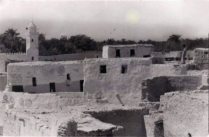 قصر الفرافرة القديم.. شاهد حي على التاريخ في قلب الصحراء البيضاء