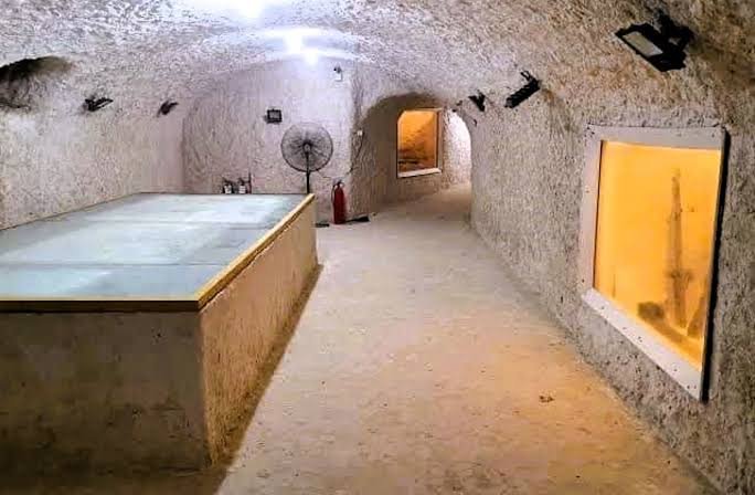 كهف روميل: شاهد على الحرب العالمية وسراديب التاريخ في مرسى مطروح