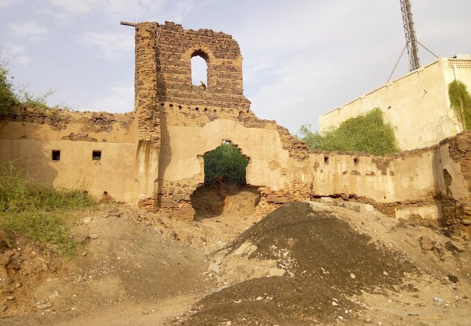 «قلعة أبو عريش» قِبلة عشاق التاريخ