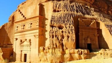 مدائن صالح.. أطلال الأنباط الخالدة في قلب الجزيرة العربية