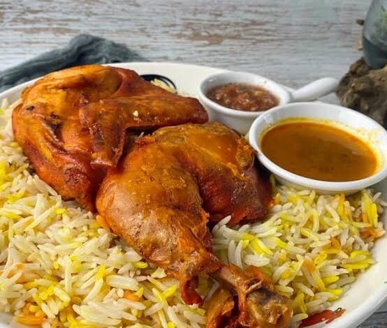 طبق المندي: أكلة المطبخ القبلي التي صمدت في وجه الزمن