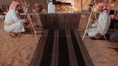 حرفة نسج بيت الشعر البدوي.. صناعة الخيام من وبر الإبل وصوف الأغنام