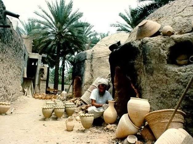 الفخار البدوي.. حرفة الصحراء التي حفظت الماء والغذاء