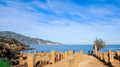تيبازة الأثرية.. حاضرة التاريخ الروماني على شاطئ المتوسط