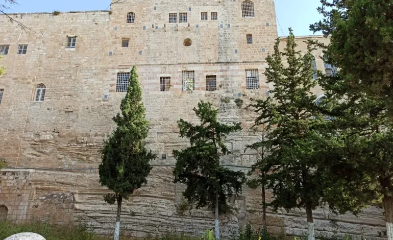 المدرسة العمرية