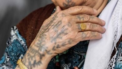 وشم الدق.. ذاكرة القبيلة المنقوشة على الجسد في المجتمع الكردي