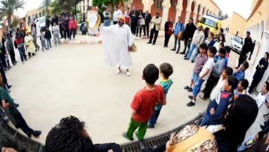 الحكواتي الجزائري ذاكرة تقاوم المحو وصوت يصنع الوعي