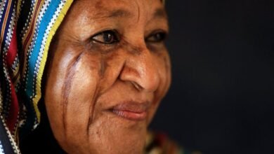 "الشلوخ" بين الجمال والانتماء.. عادة قبلية سودانية اندثرت تحت ضغط الحداثة