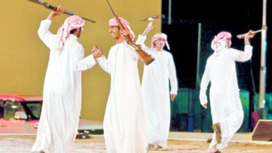 "اليولة والعيالة".. رقصة الحرب التي تحولت إلى هوية قبلية في الخليج