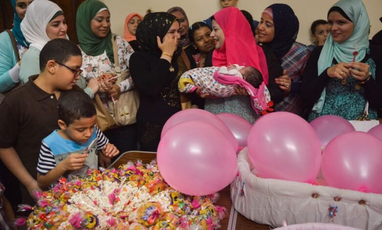 عادة السبوع في مصر والسودان.. طقس احتفالي يستقبل المولود ويحفظ جذور التراث