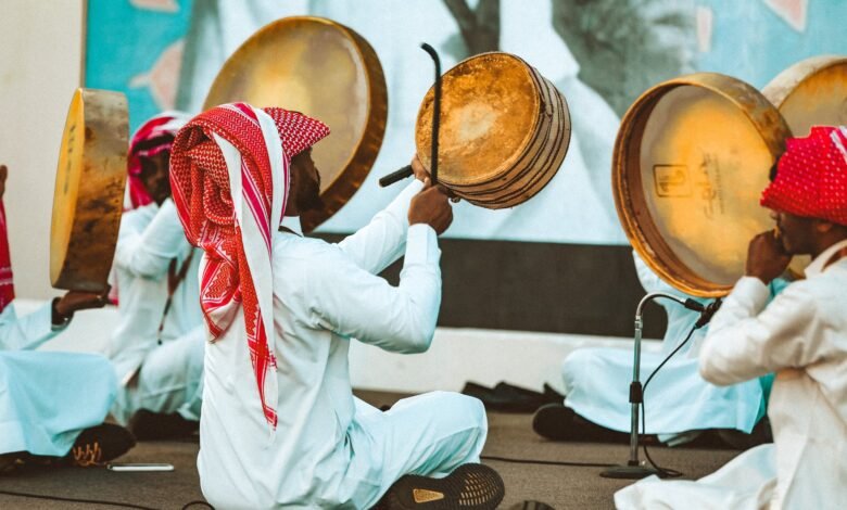 رقصة الطبل الطقوسي في قبائل البدو بالاردن.. تقليد يجمع بين الفن والهوية
