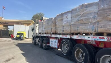 القافلة الإماراتية رقم 300 تعبر إلى كرم أبو سالم تمهيدًا لدخولها غزة ضمن «الفارس الشهم 3»