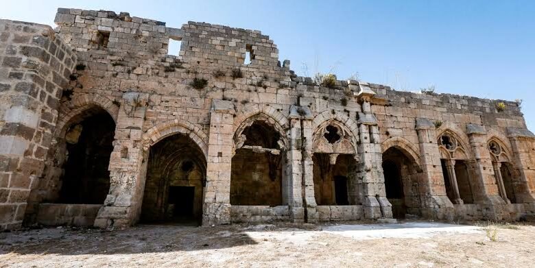 الاحتفال بالربيع وزراعة النخيل في قلعة الحصن.. عادة عربية في قلب التاريخ