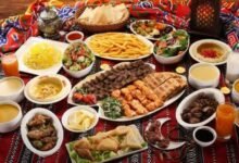 عادة العزومات.. طقوس اجتماعية تعزز الروابط وتقاوم عزلة العصر