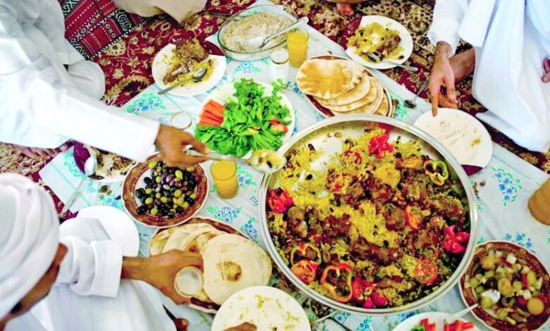 الغبقة الرمضانية في الخليج.. تقليد اجتماعي يعيد دفء اللقاءات بعد الإفطار