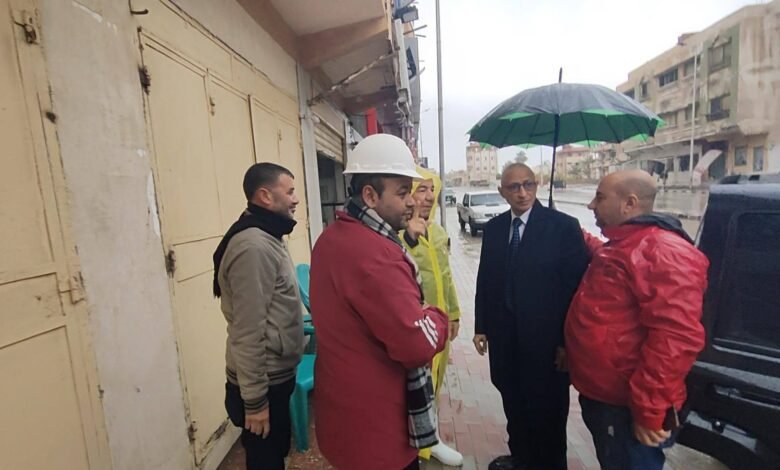 سيناء تحت الأمطار الغزيرة: إشادة واسعة بجهود محافظ شمال سيناء ونائبه والأجهزة التنفيذية في احتواء السيول
