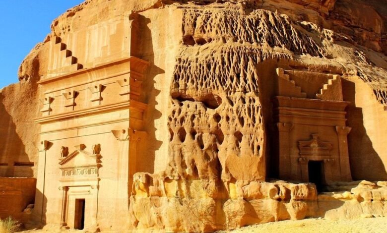 مدائن صالح في السعودية.. جواهر الأنباط المخفية في الصحراء
