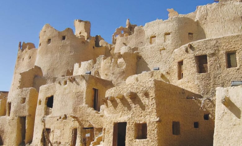 العمارة التقليدية في سيوة.. بيوت الطين تحكي تاريخ الواحة