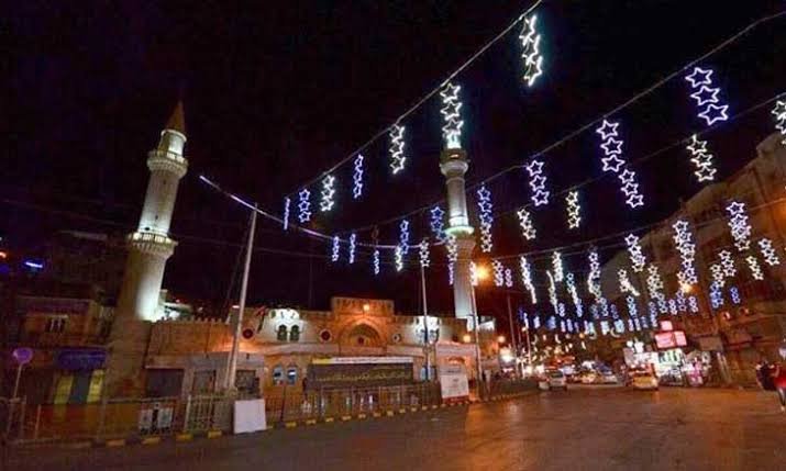 "القِرى الرمضاني" في البادية الأردنية.. تقليد الكرم الذي يجمع الصائمين حول مائدة واحدة