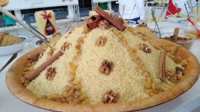 الكسكسي الجماعي يوم الجمعة في الجزائر.. طقس أسبوعي يعكس روح العائلة والتضامن