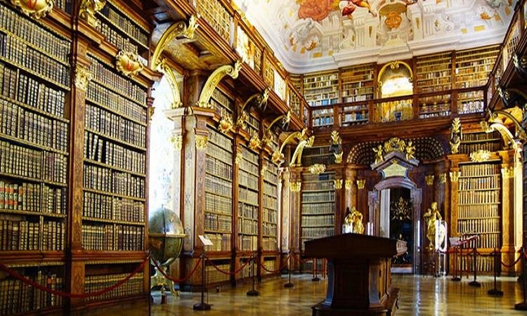 مكتبة قرطبة في الأندلس.. منارة العلم التي أضاءت أوروبا في العصور الوسطى