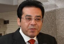 فضيحة سياسية مدوية: الهارب أيمن نور في قلب عاصفة غضب بعد لقاءات مشبوهة بفرنسا ودعوات للتطبيع